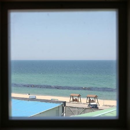 Hotel Capsule In Gangneung Exterior foto